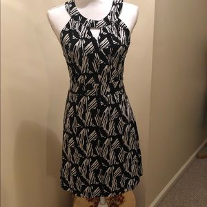 Banana republic black & white casual dress